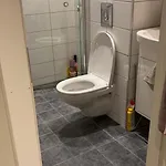 Fin Naert Alt Apartment *